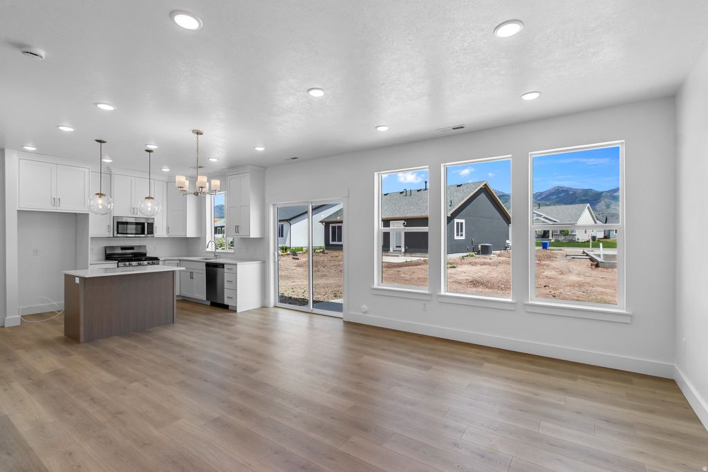 Photo of 635 N 550 W, Smithfield, UT 84335 (MLS # 2140633)