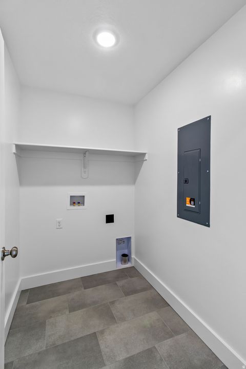 Tiny photo for 635 N 550 W, Smithfield, UT 84335 (MLS # 2140633)