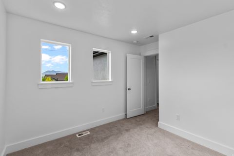 Tiny photo for 635 N 550 W, Smithfield, UT 84335 (MLS # 2140633)