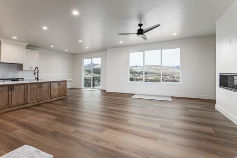 Tiny photo for 14632 S WYATT RUN DR, Herriman, UT 84096 (MLS # 2158342)
