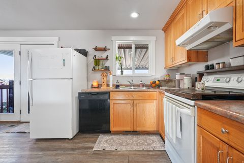 Tiny photo for 648 W 2200 N, Clinton, UT 84015 (MLS # 2127334)