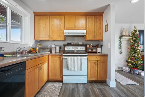 Tiny photo for 648 W 2200 N, Clinton, UT 84015 (MLS # 2127334)