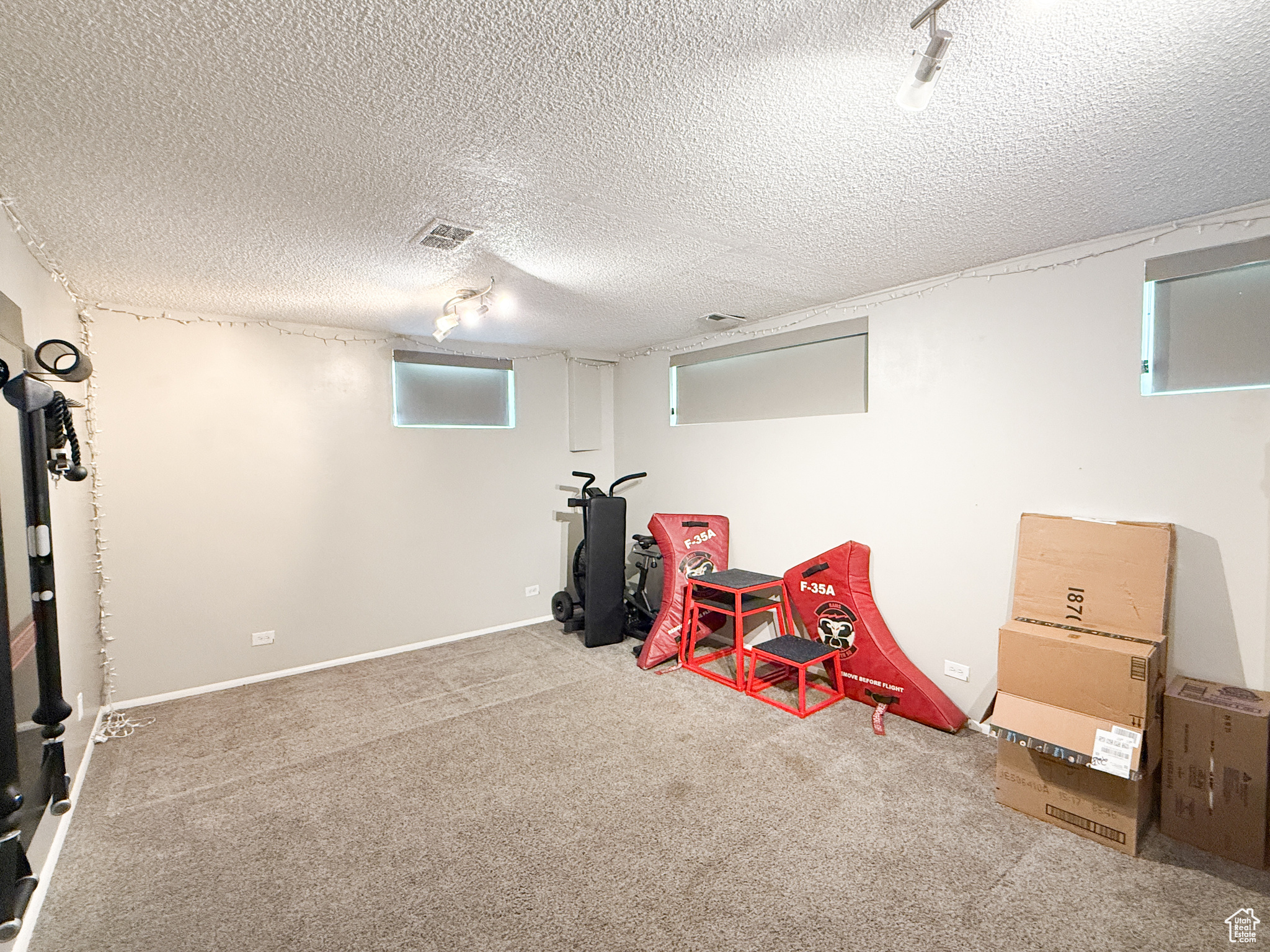 SUNCREST PARK NO 2 - Residential