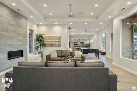 Tiny photo for 328 N 2020 W, Hurricane, UT 84737 (MLS # 2108605)