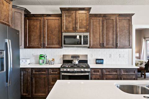 Tiny photo for 328 N 2020 W, Hurricane, UT 84737 (MLS # 2108605)