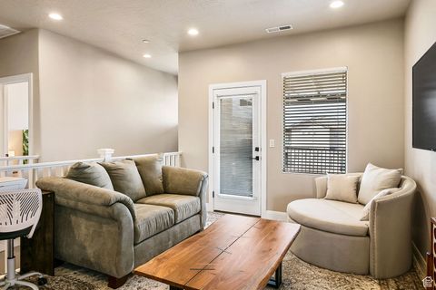 Tiny photo for 328 N 2020 W, Hurricane, UT 84737 (MLS # 2108605)