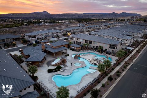 Tiny photo for 328 N 2020 W, Hurricane, UT 84737 (MLS # 2108605)