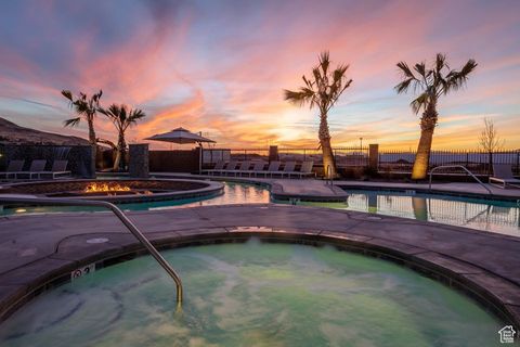 Tiny photo for 328 N 2020 W, Hurricane, UT 84737 (MLS # 2108605)