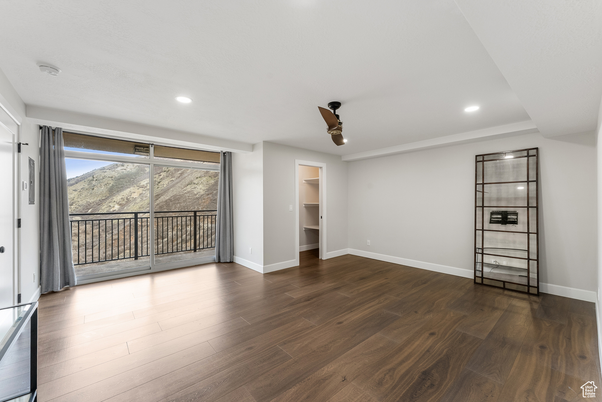 CANYON CREST - Residential