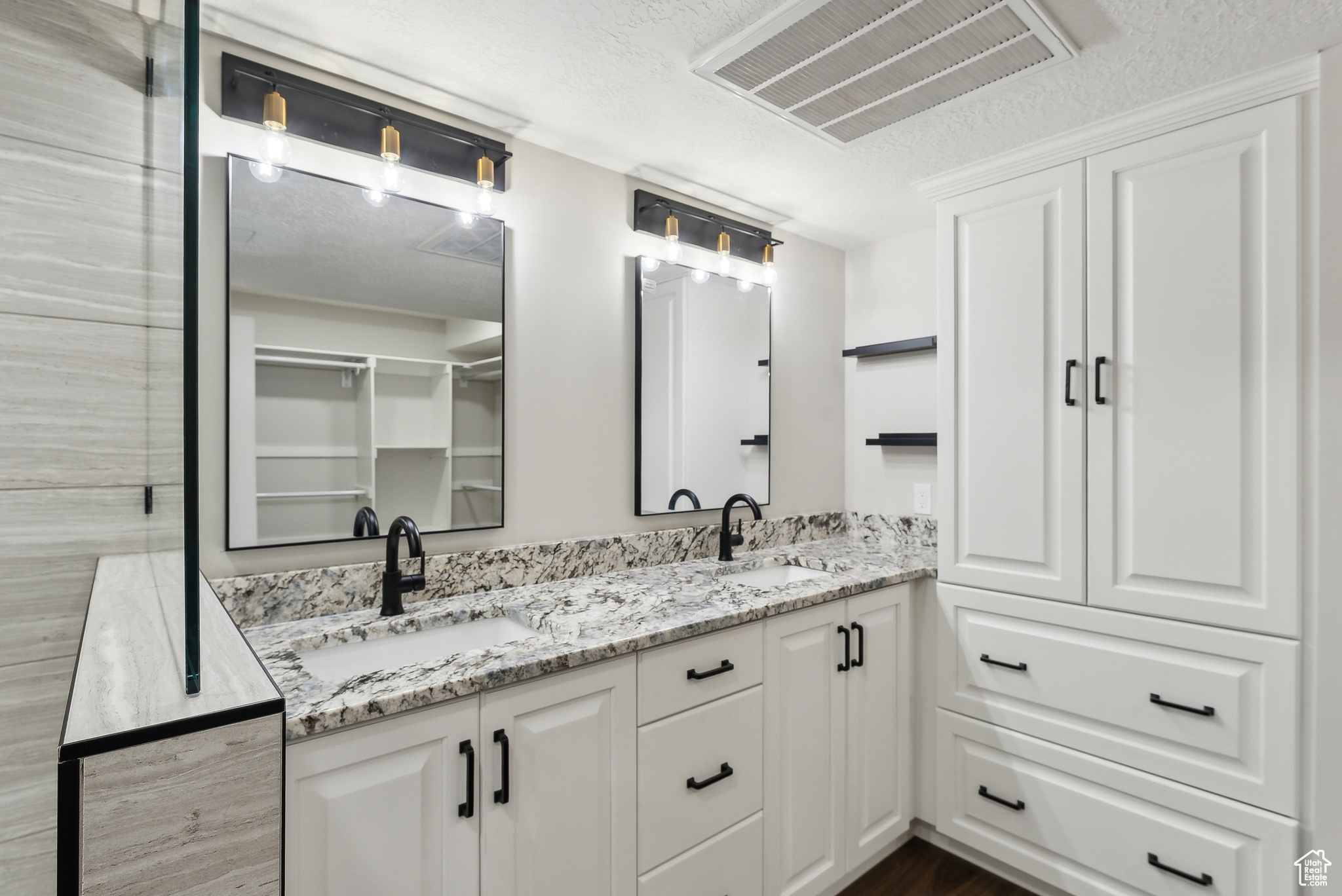 CANYON CREST - Residential