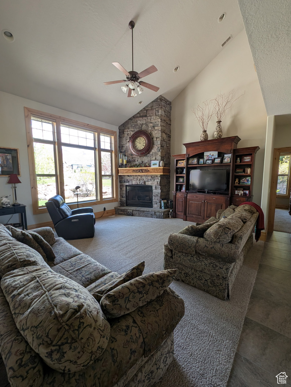 EAGLE RIDGE - Residential