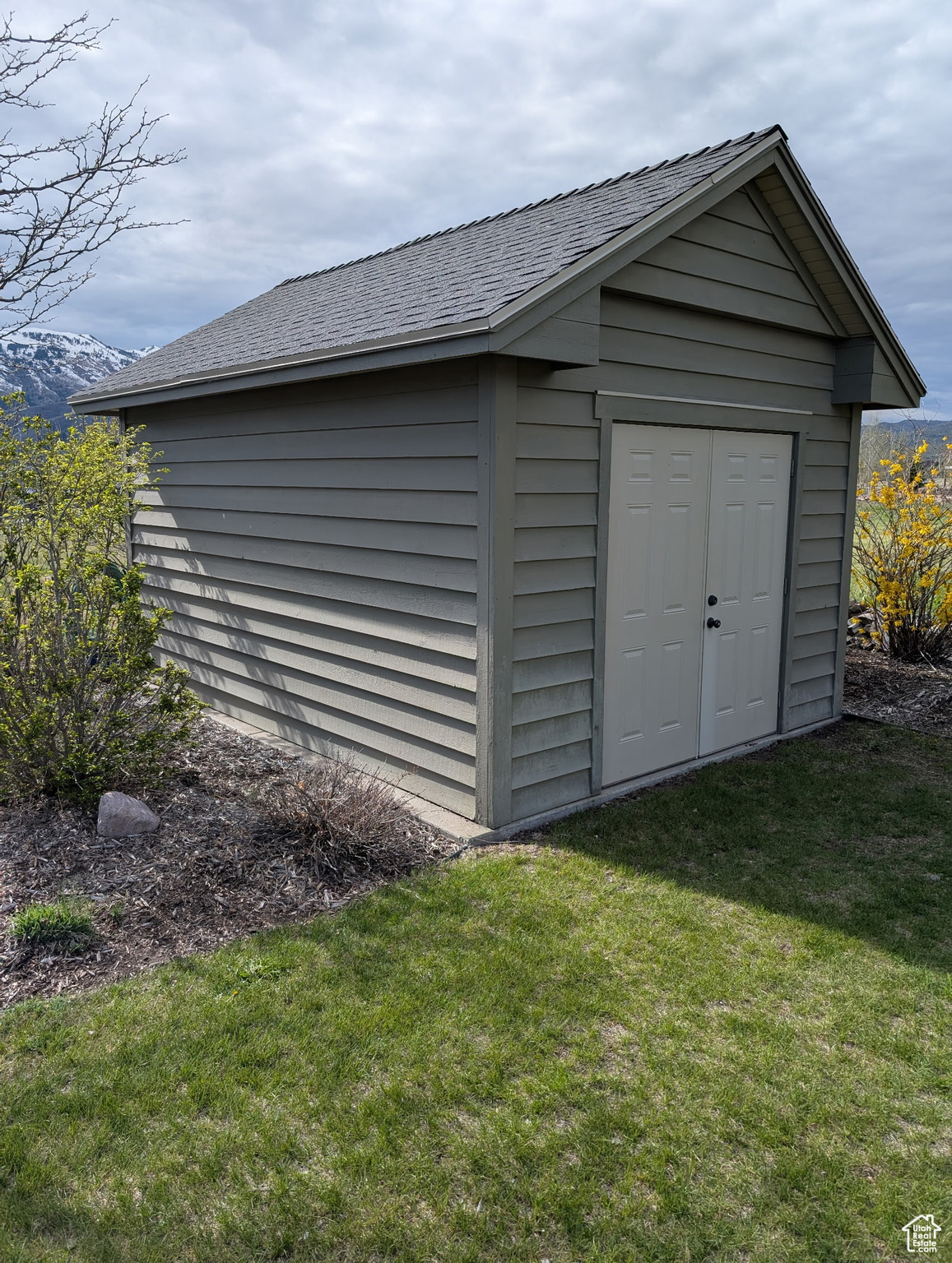 EAGLE RIDGE - Residential