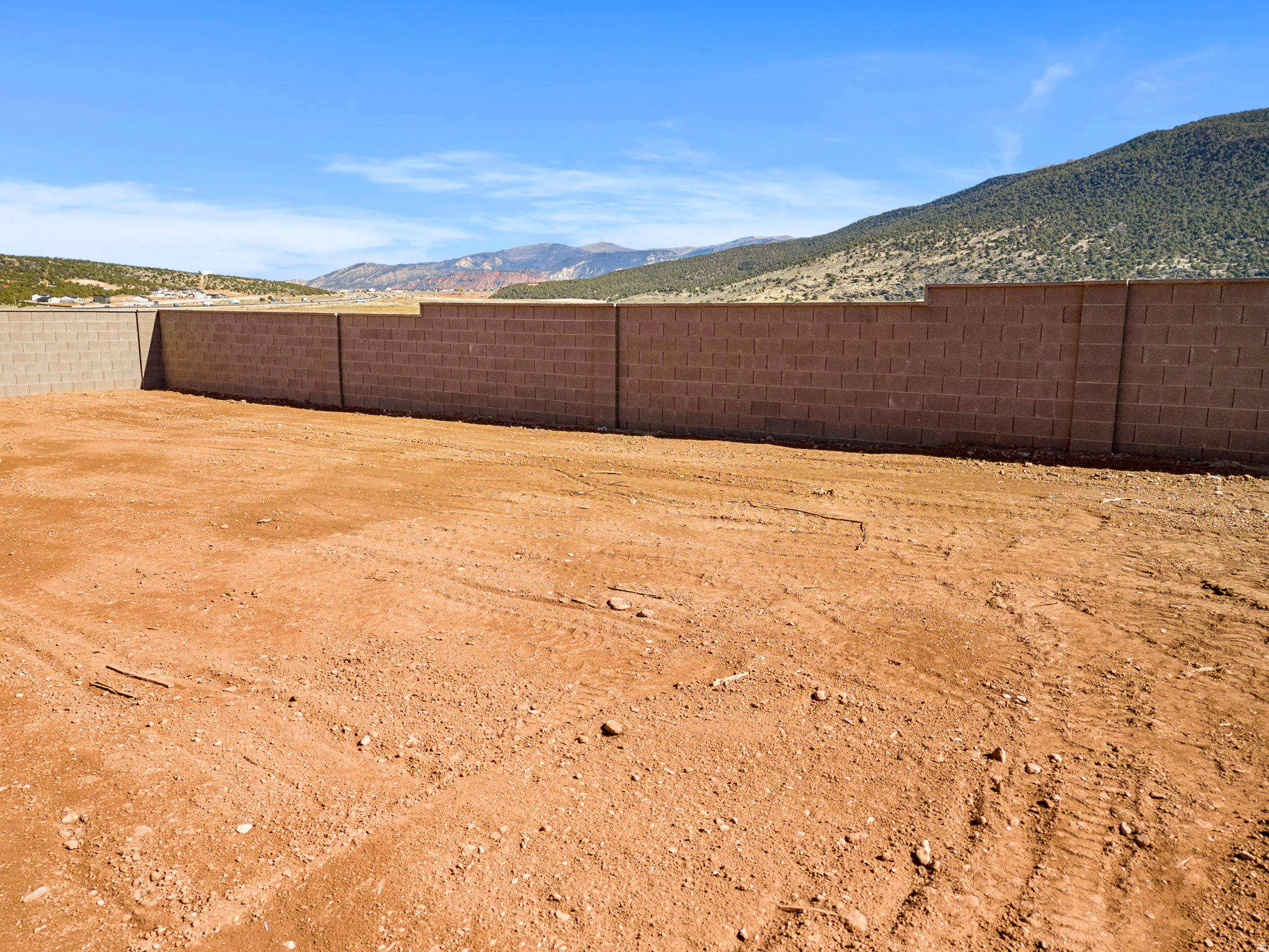 TRAILS AT SHURTZ CANYON - Residential
