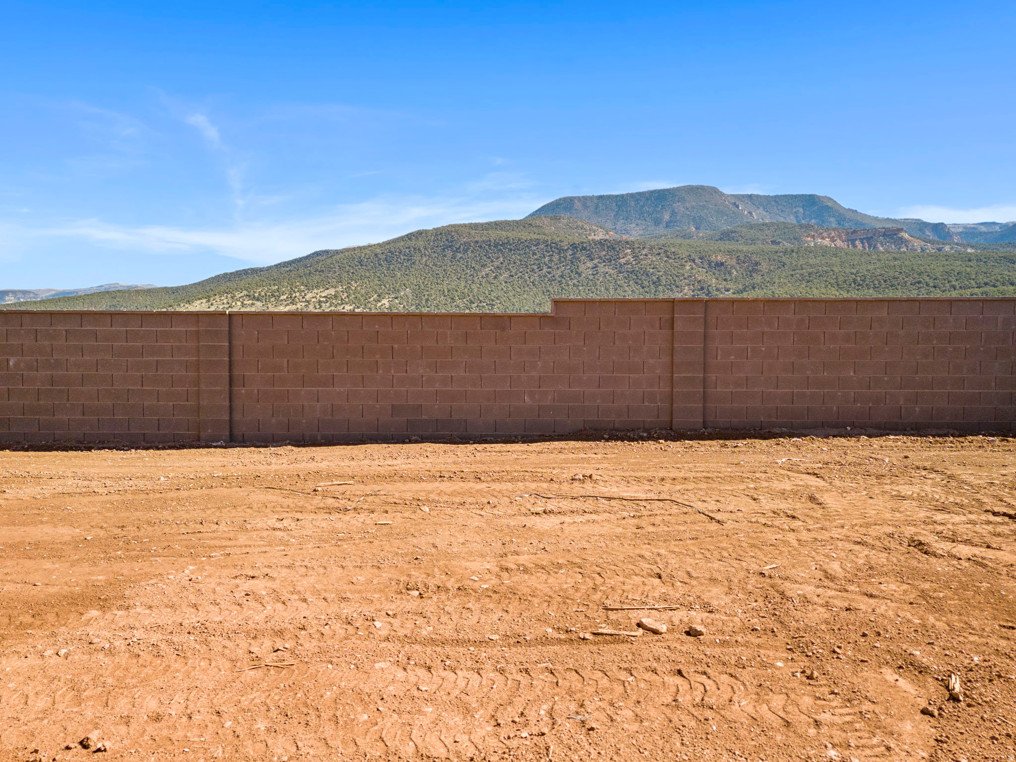 TRAILS AT SHURTZ CANYON - Residential