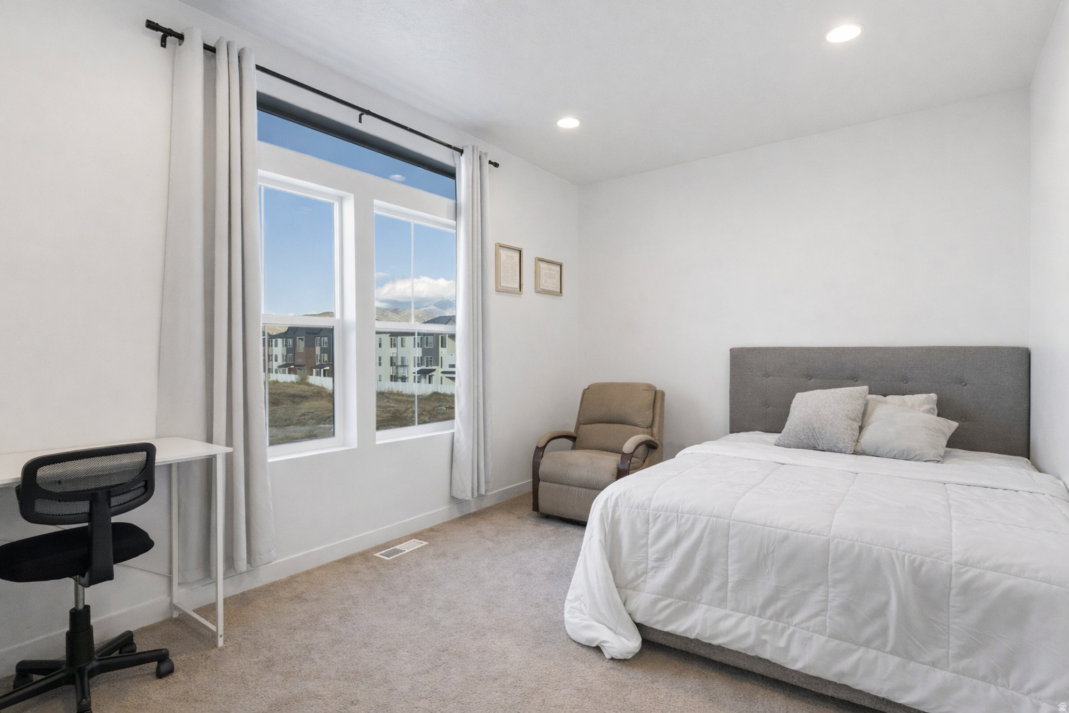 JORDAN WALK TOWNS SUBDIVISION PHASE 1 - Residential