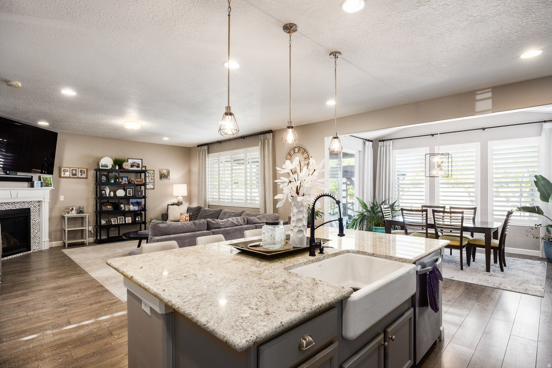 ANTHEM - Residential