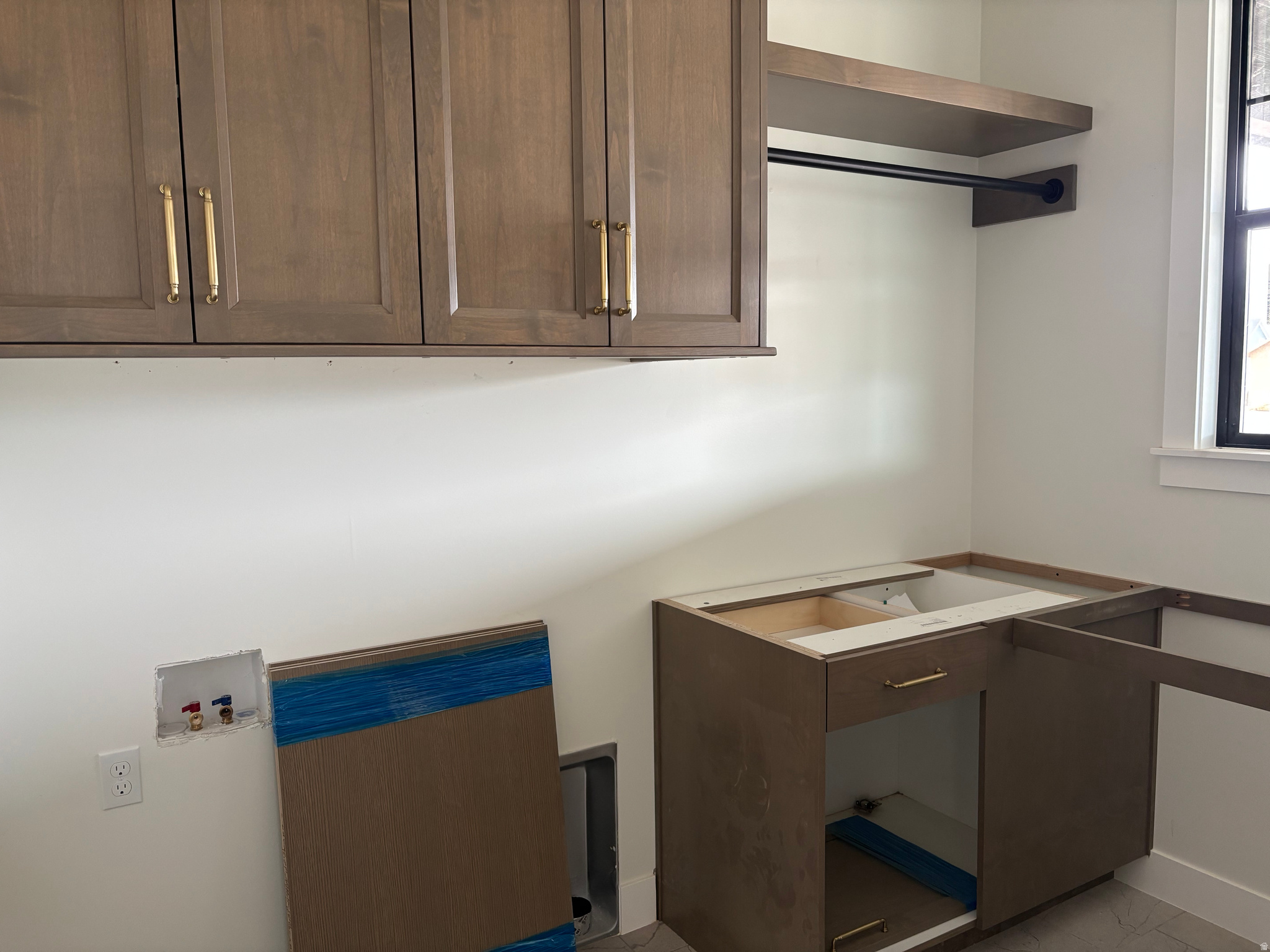 BEACON POINTE - Residential