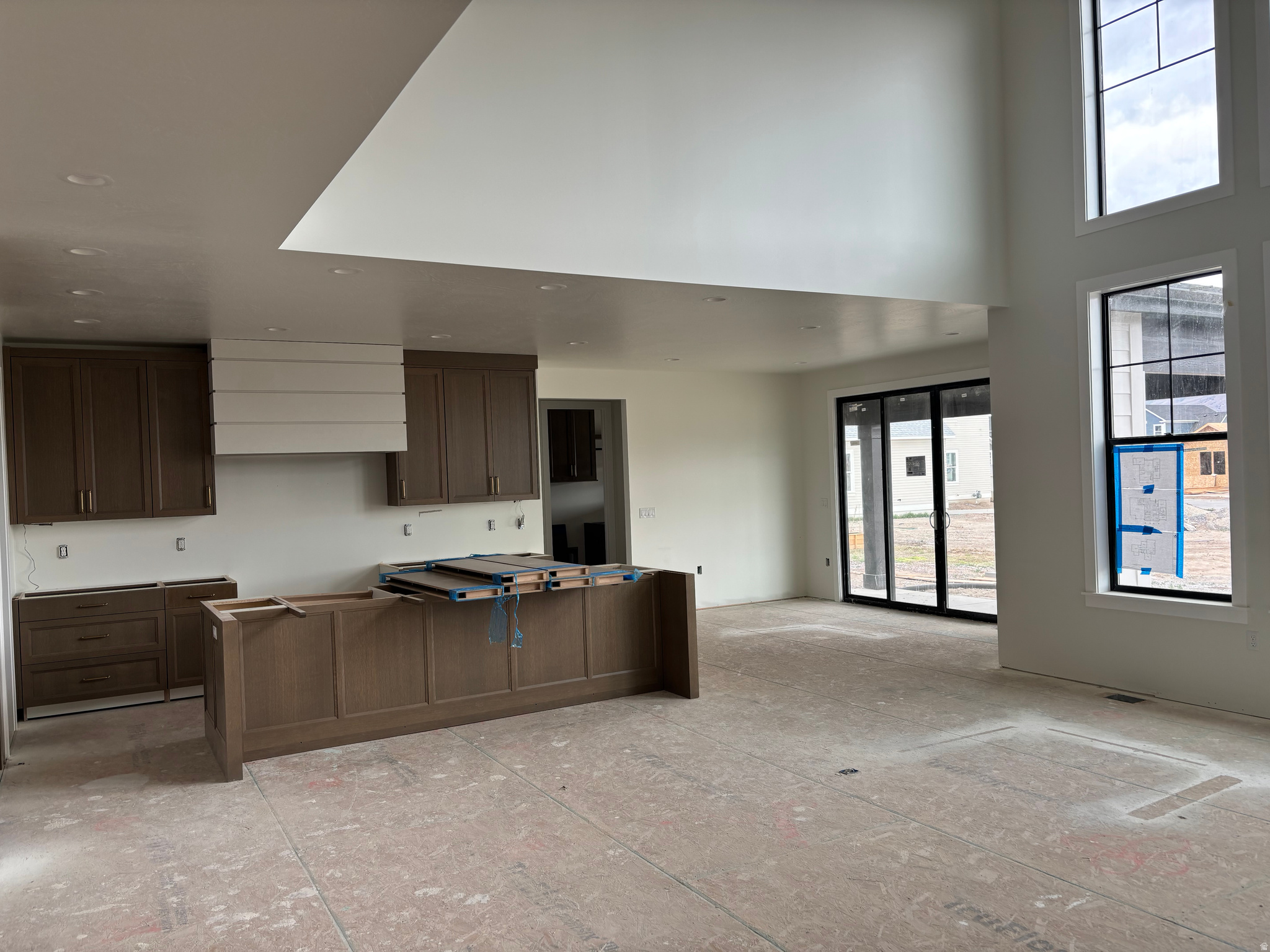 BEACON POINTE - Residential