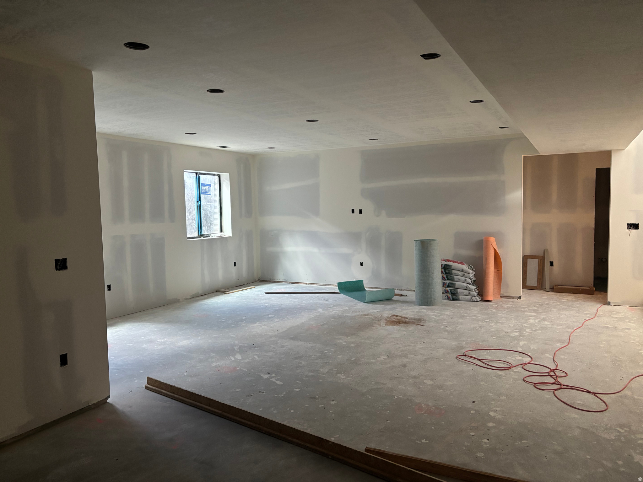 BEACON POINTE - Residential