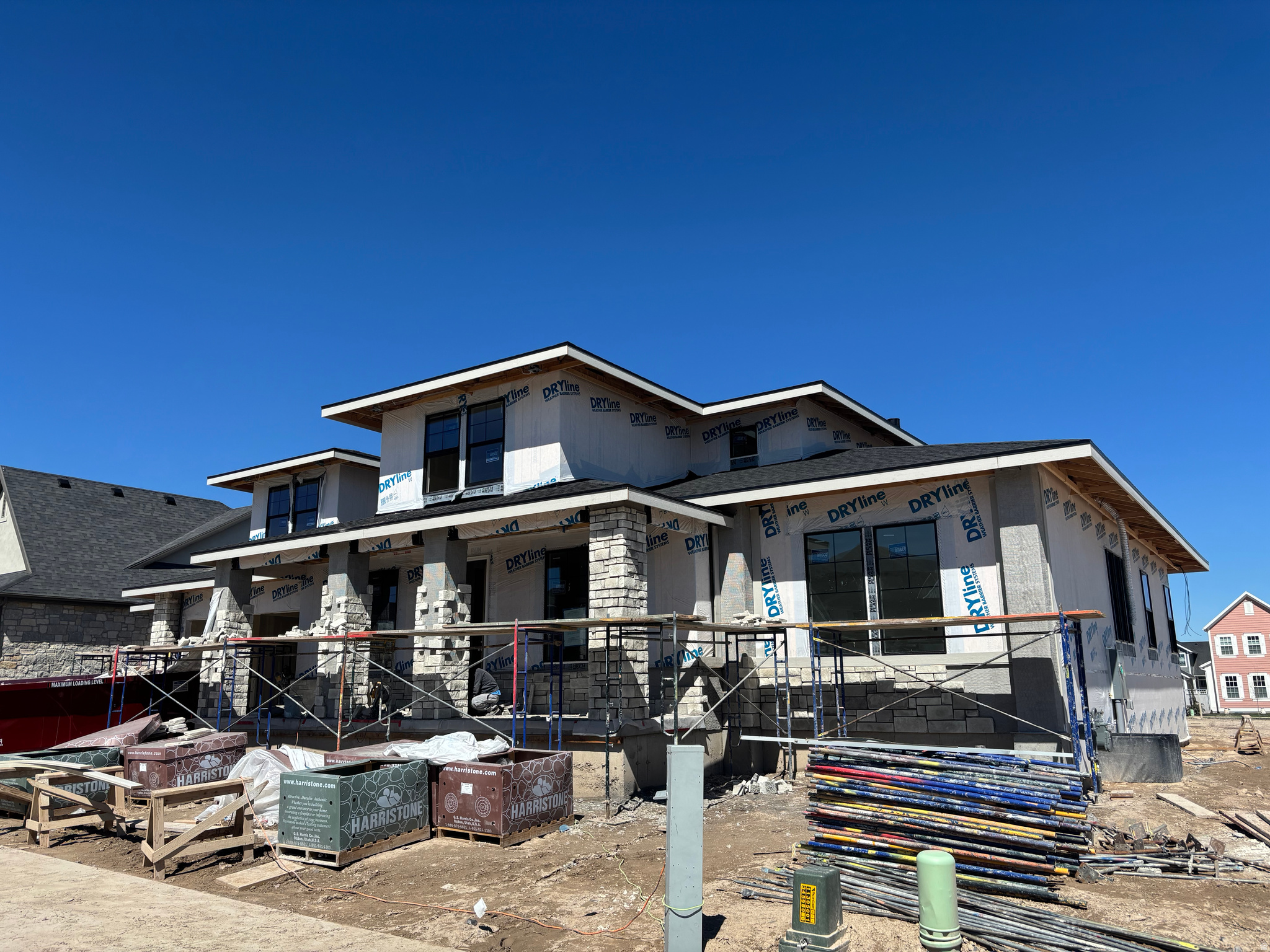 BEACON POINTE - Residential