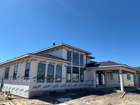 Tiny photo for 756 W SARA DR, Saratoga Springs, UT 84045 (MLS # 2145853)