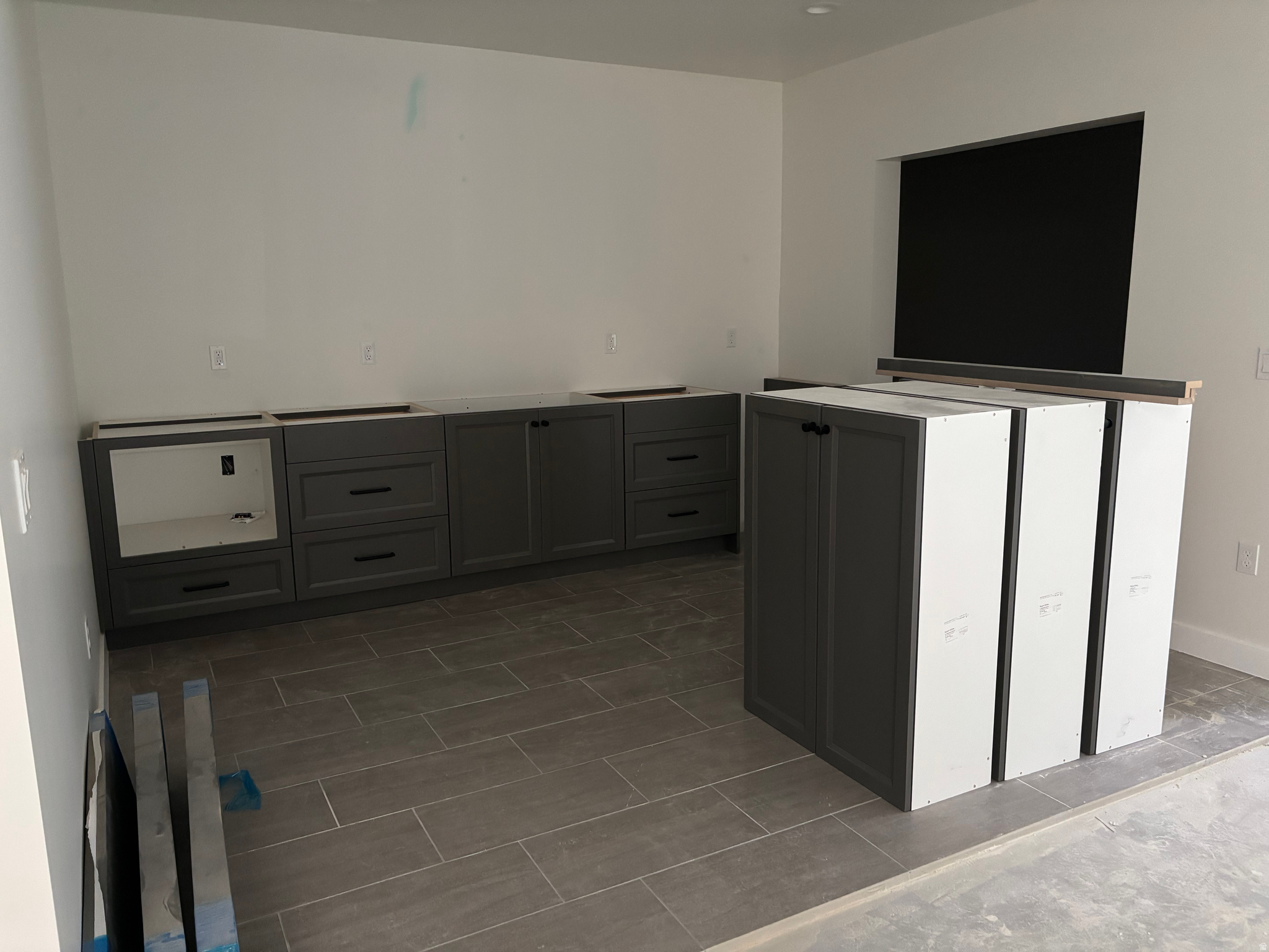 BEACON POINTE - Residential