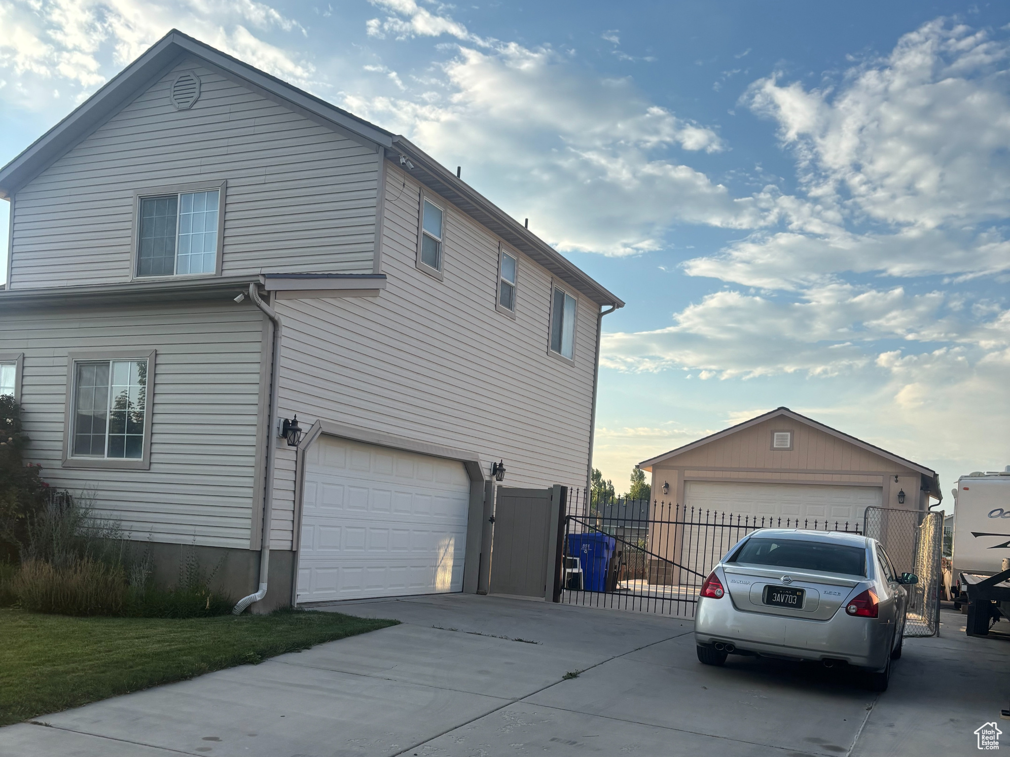 CEDAR TRAIL VILLAGE - Residential