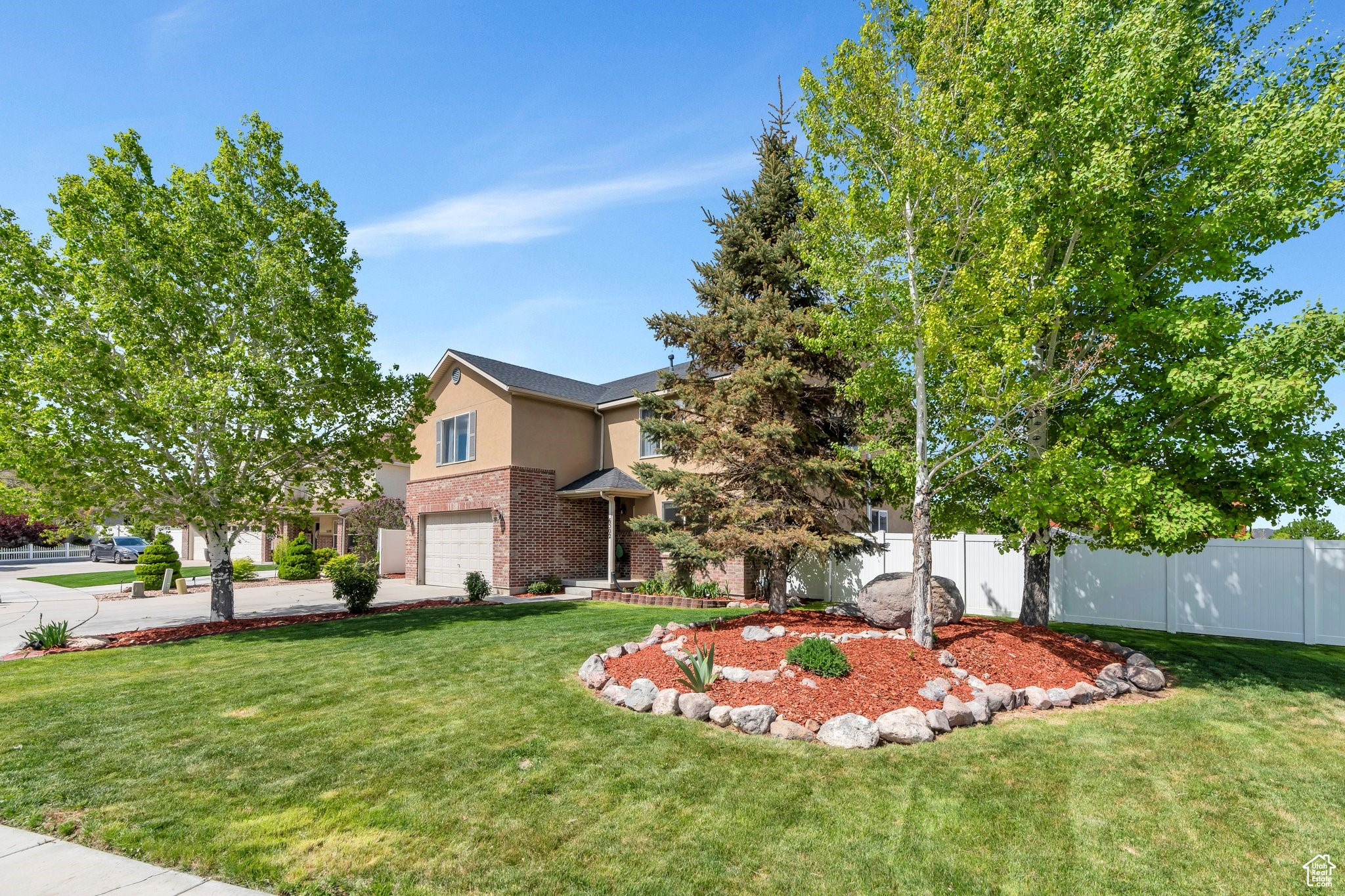 6502 W Dirassy Dr, Herriman, Utah image 2