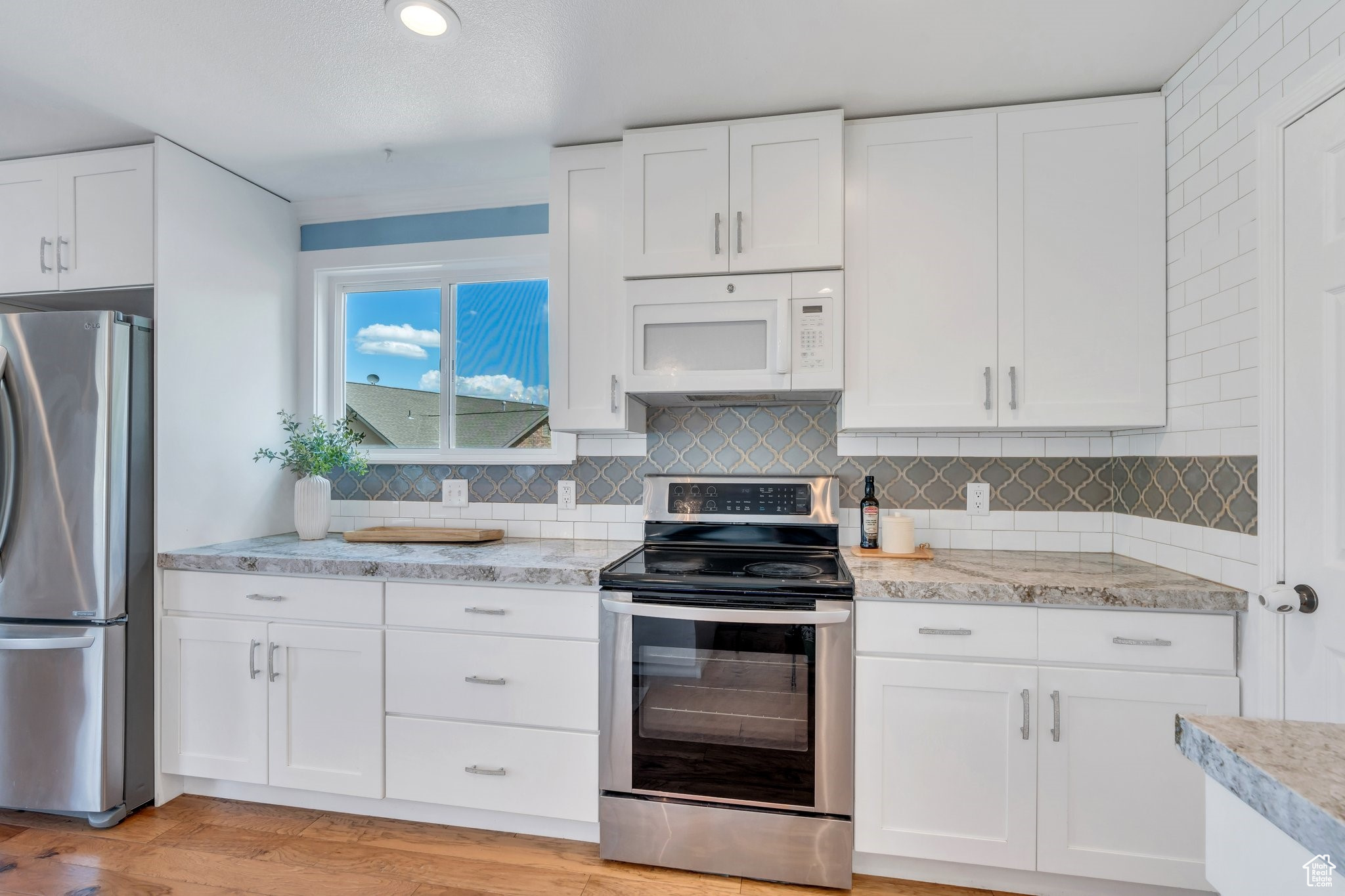 6502 W Dirassy Dr, Herriman, Utah image 10