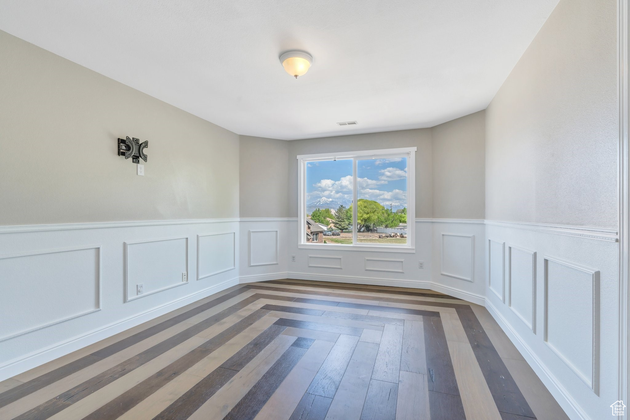 6502 W Dirassy Dr, Herriman, Utah image 20