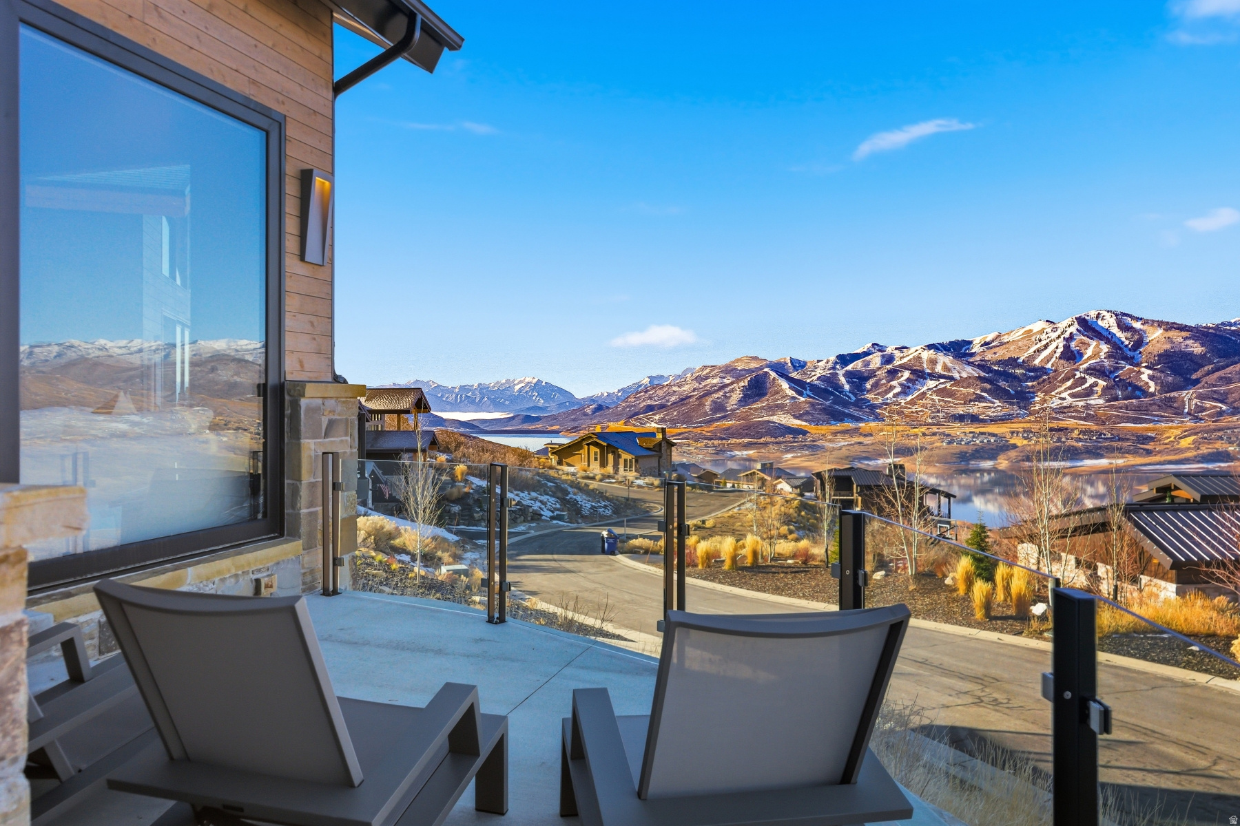 SOARING HAWK - Residential