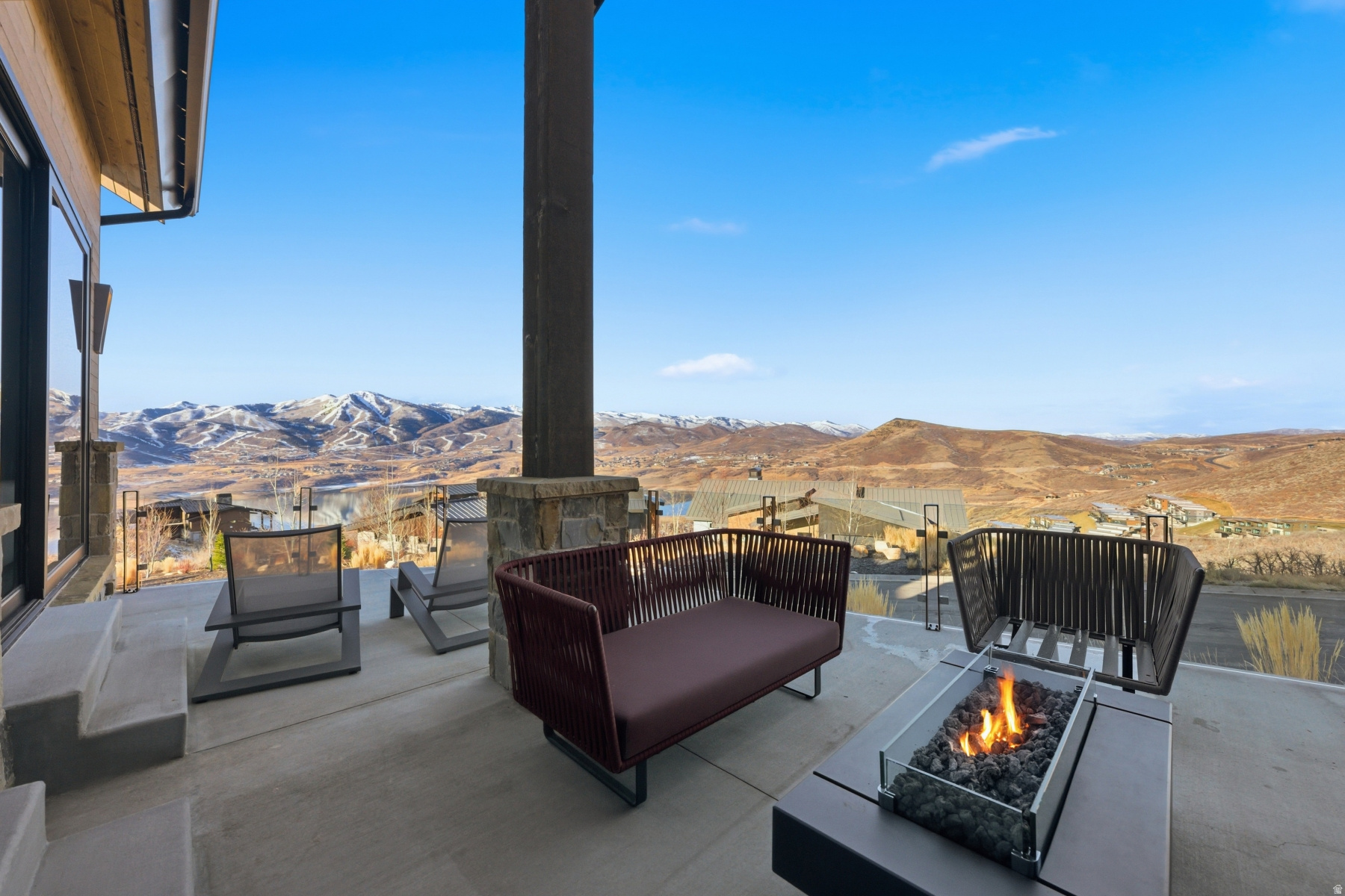 SOARING HAWK - Residential