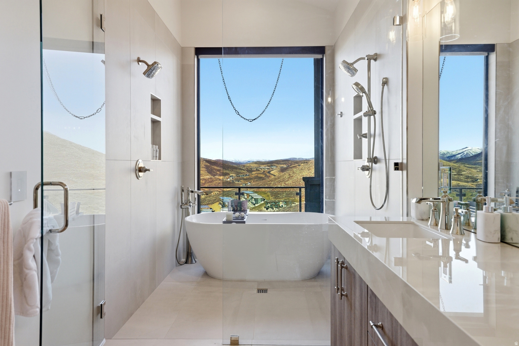 SOARING HAWK - Residential