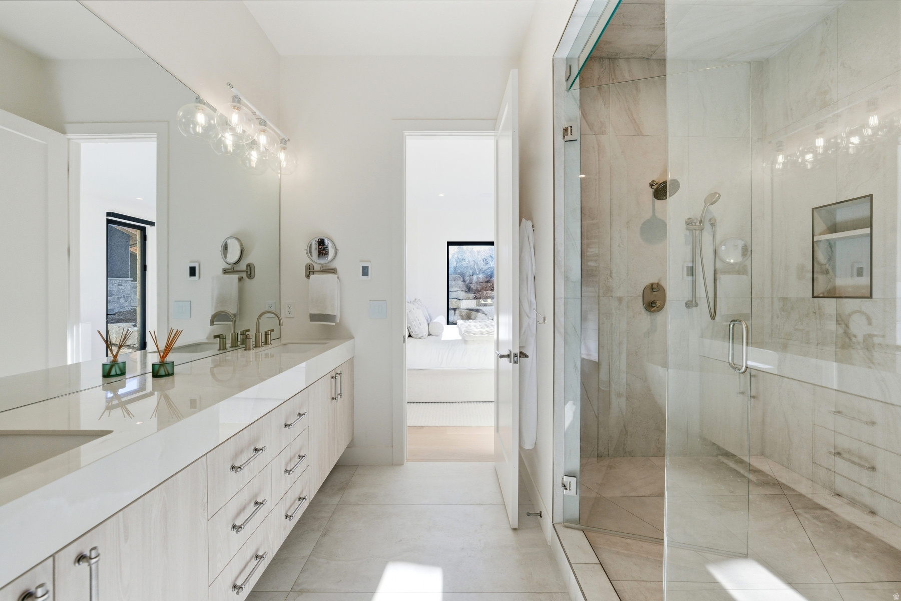 SOARING HAWK - Residential