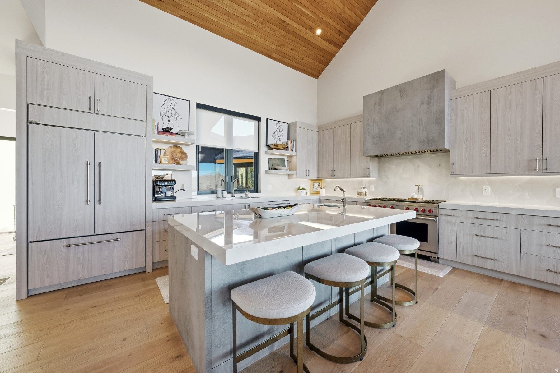 SOARING HAWK - Residential