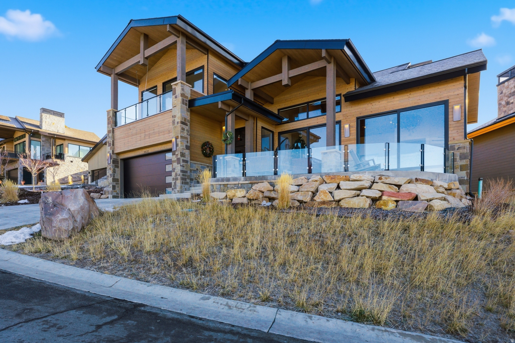 SOARING HAWK - Residential