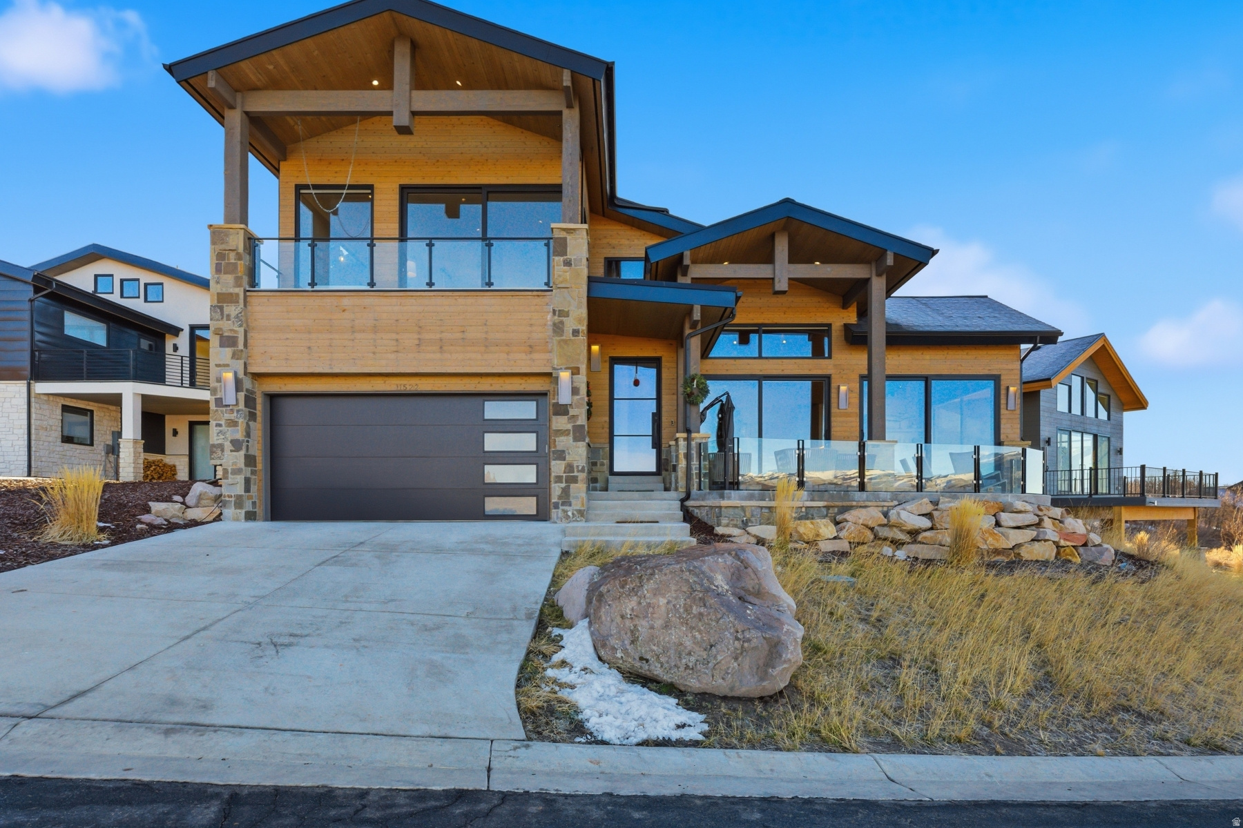 SOARING HAWK - Residential