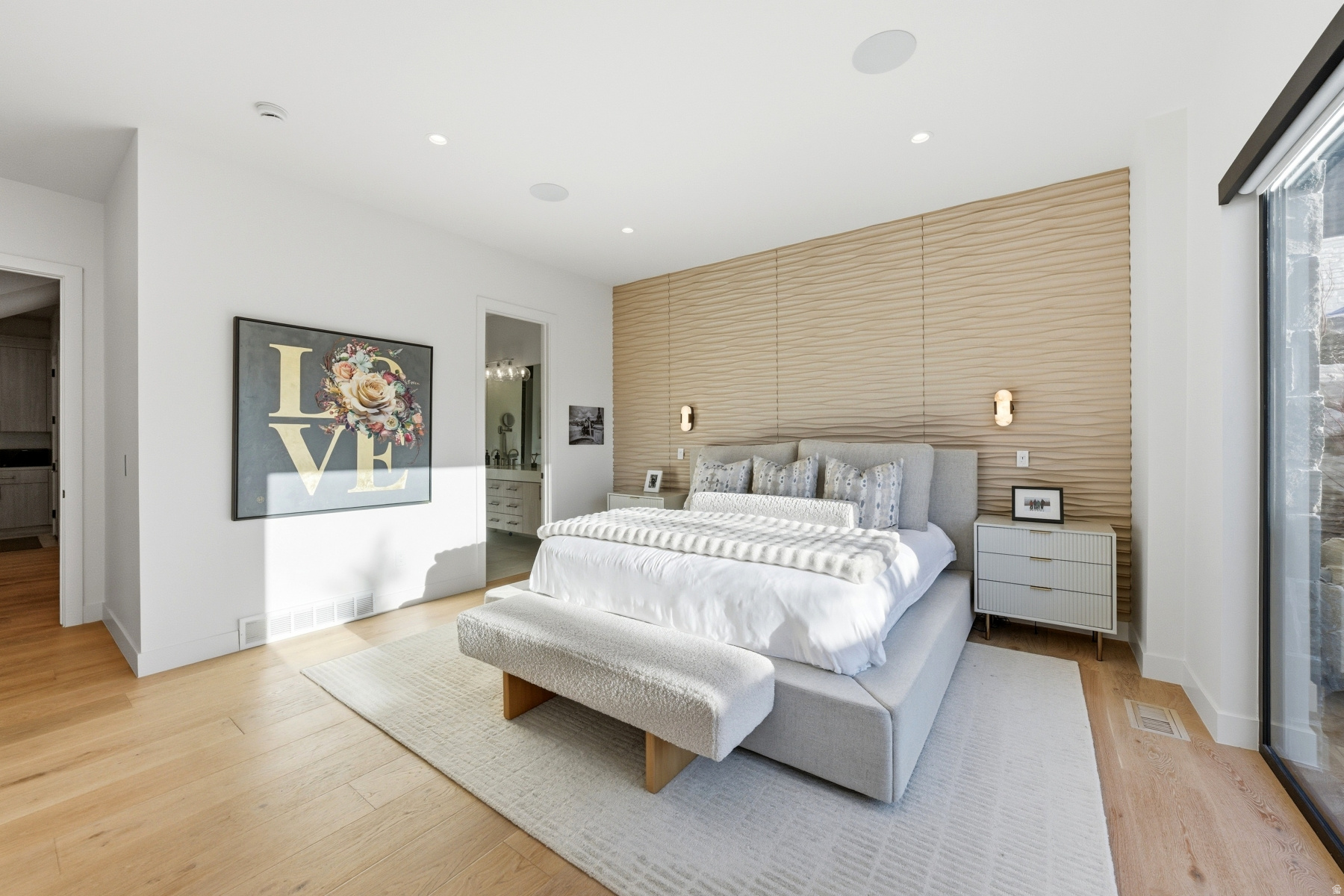 SOARING HAWK - Residential