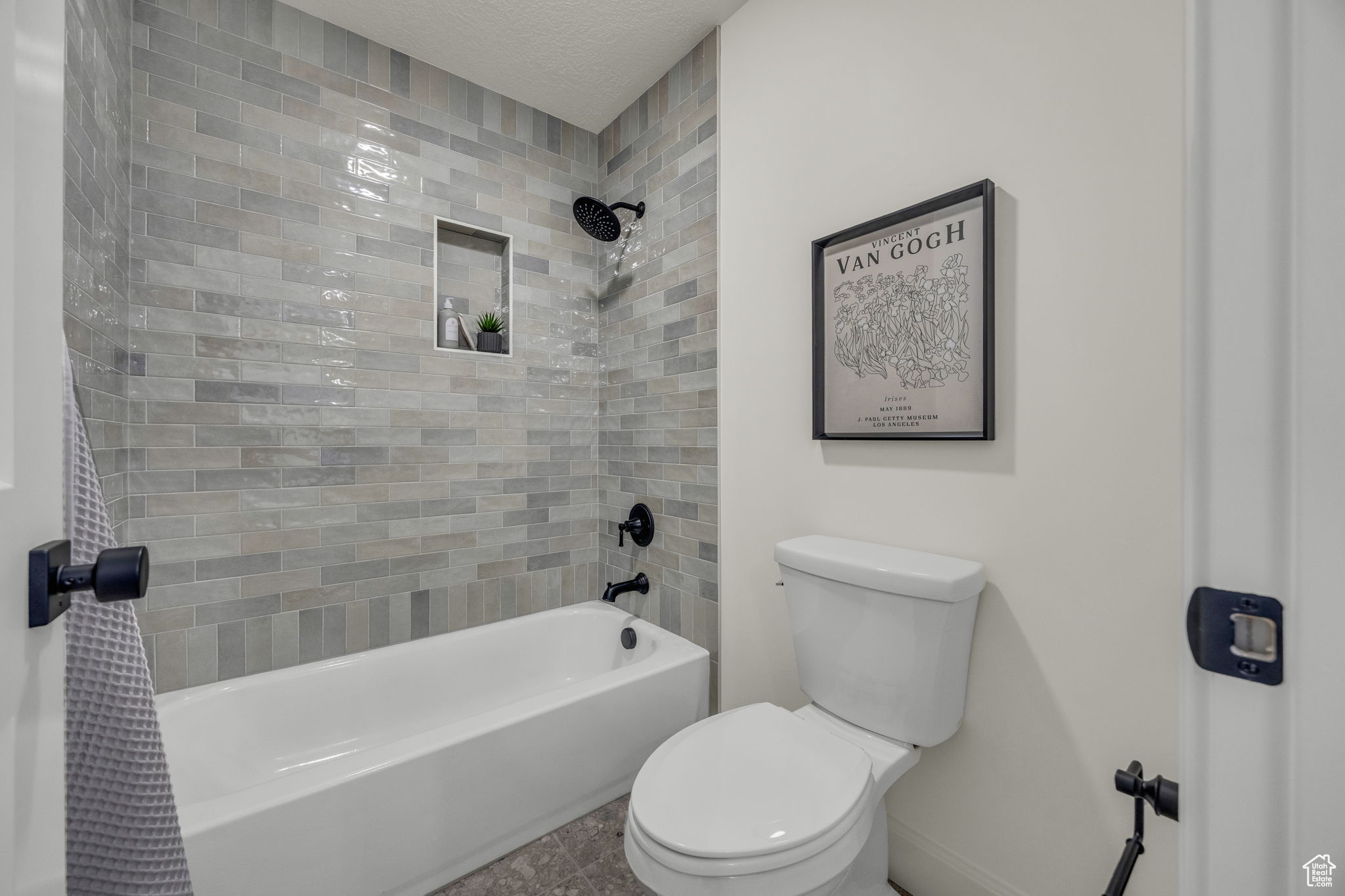 WINSTON PARK PHASE 1 - Residential