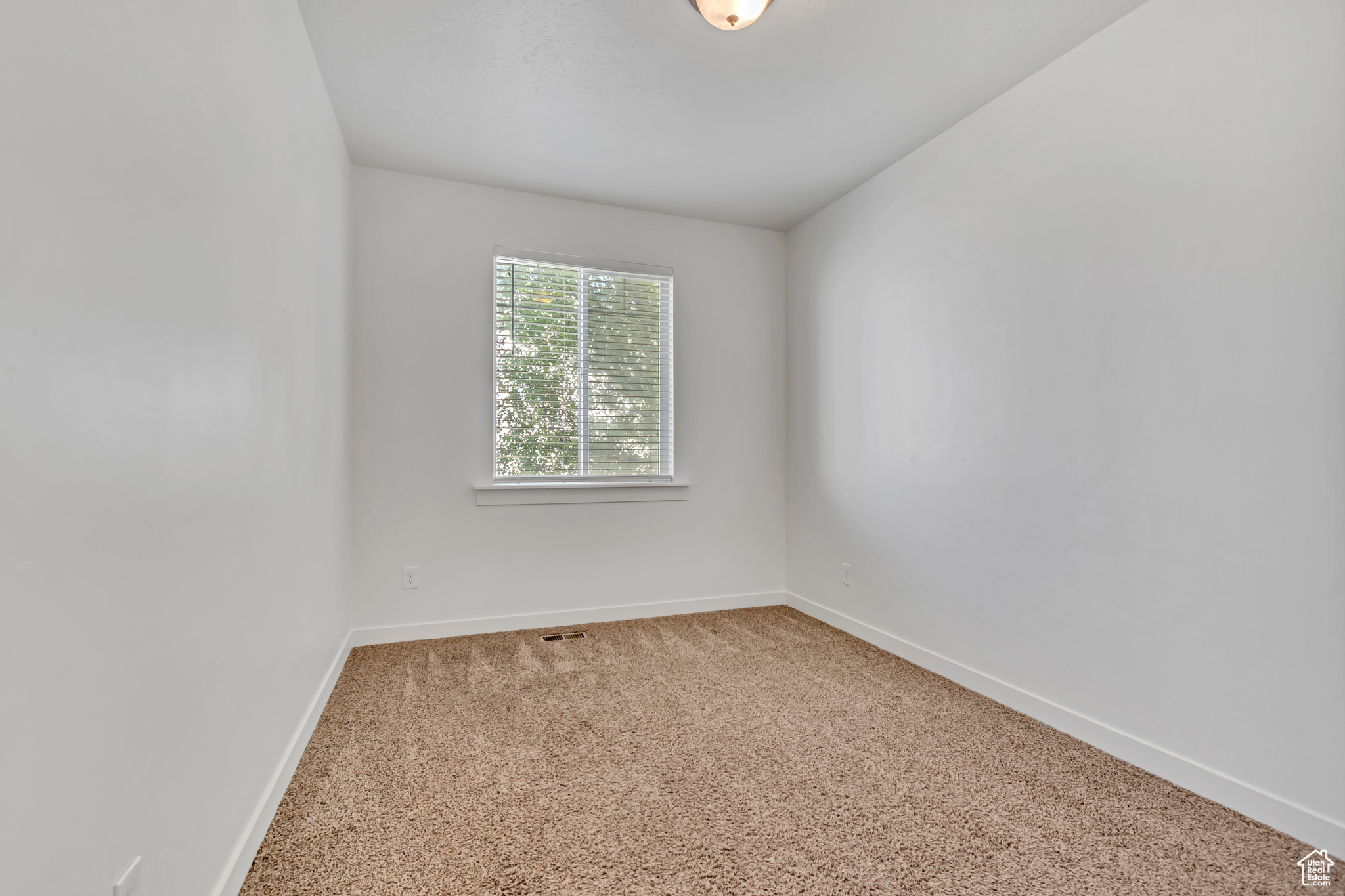 EAGLE POINT TOWNHOMES - Residential