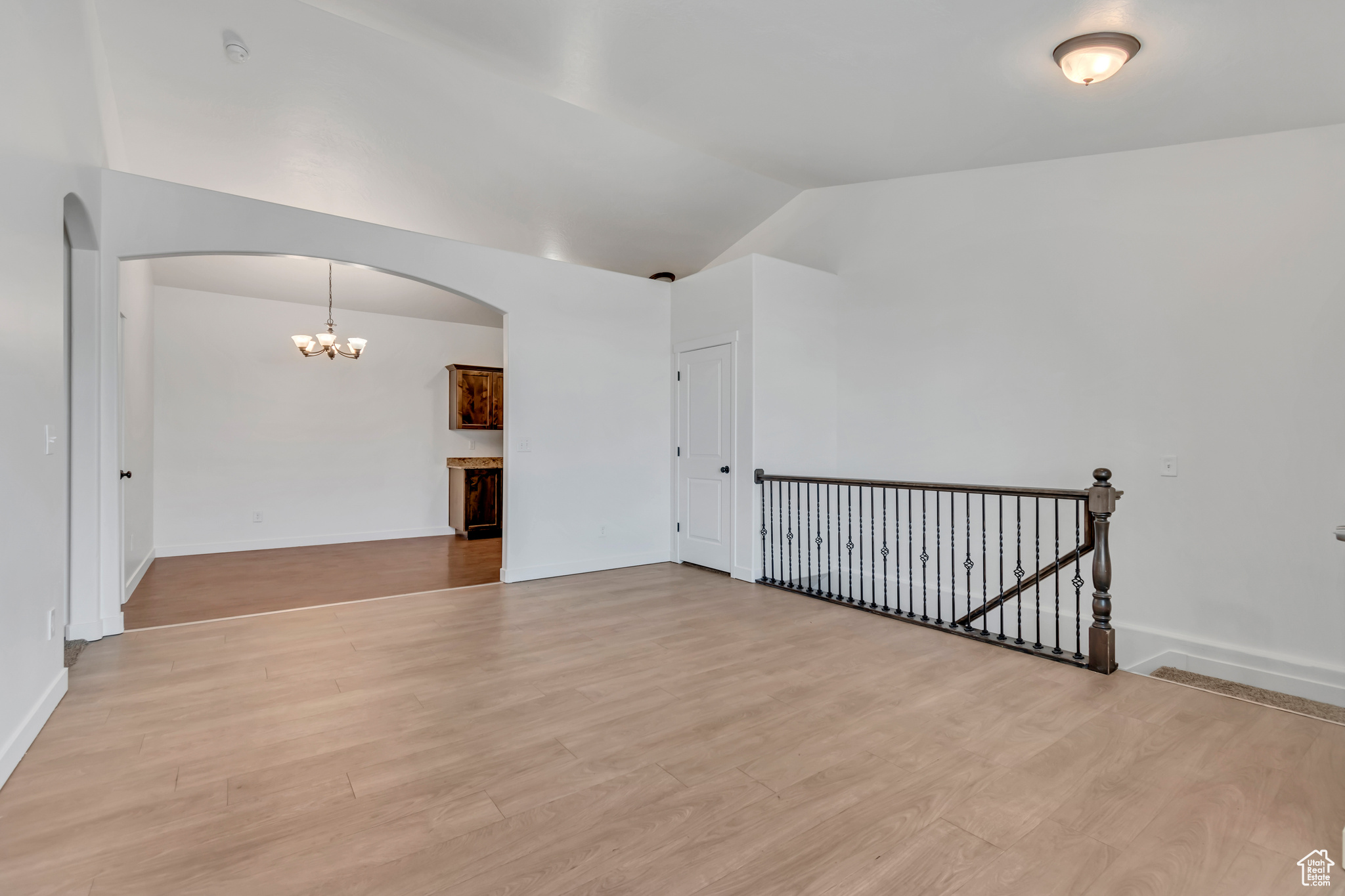 EAGLE POINT TOWNHOMES - Residential