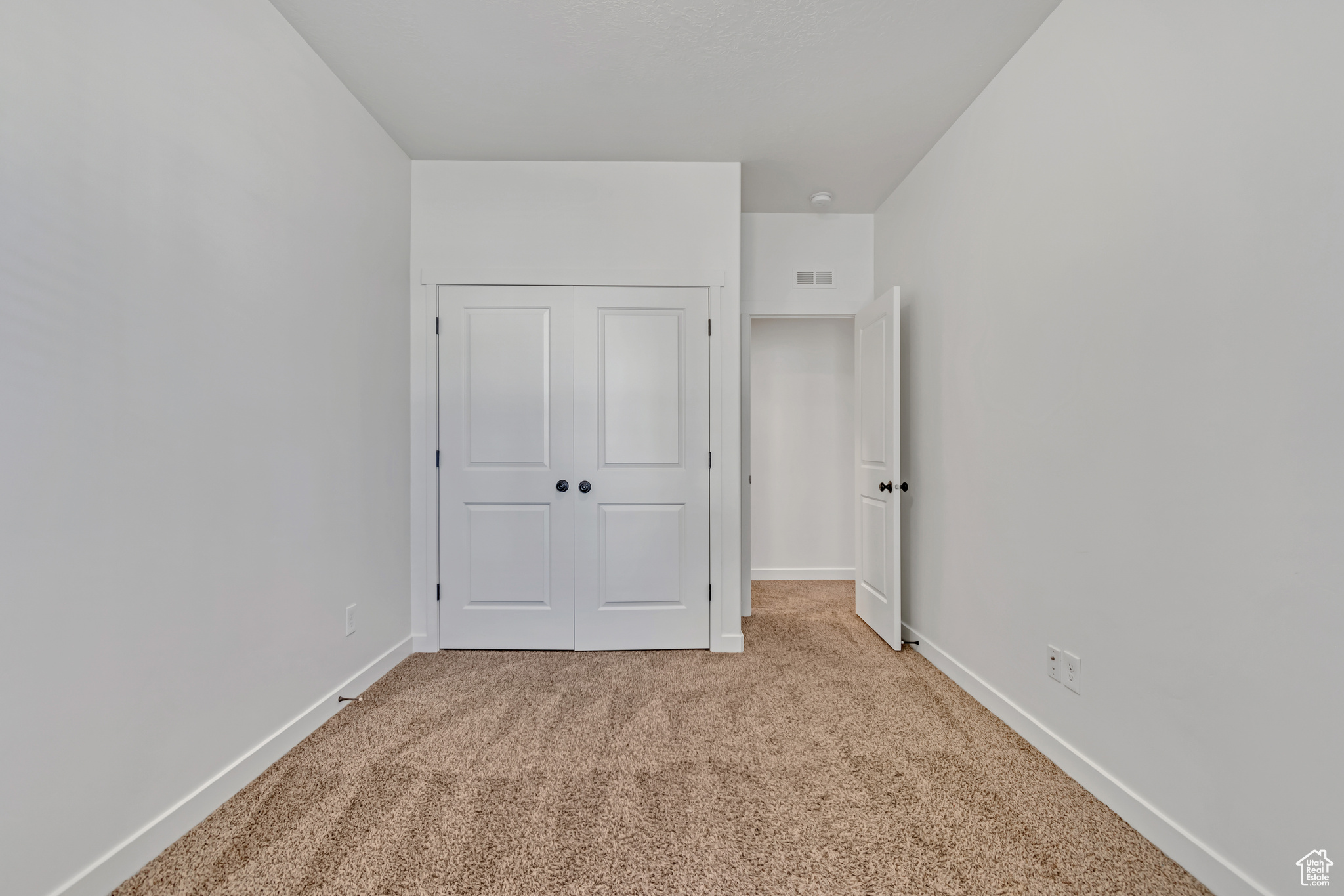 EAGLE POINT TOWNHOMES - Residential