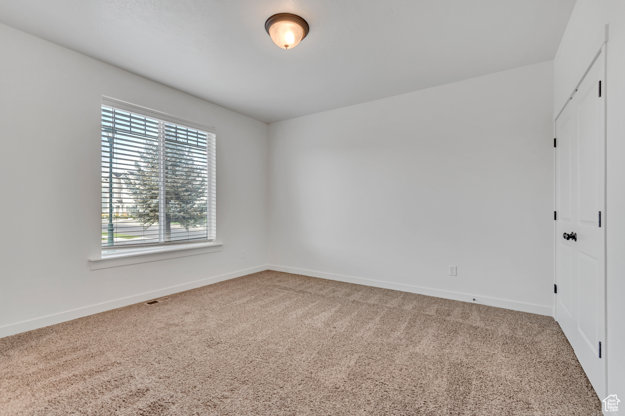 EAGLE POINT TOWNHOMES - Residential