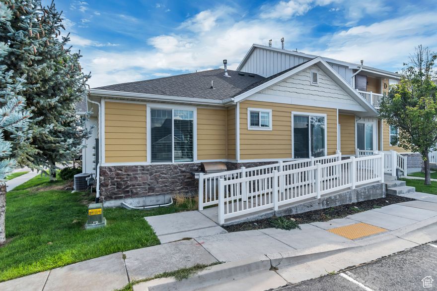 Eagle Point Townhome now available! This end unit is a 2,000 sq ft, 2 bed 1 bath property. Main floor living with no step entrance. There is an unfinished basement for storage or can finish for additional living space. Property is in great shape, ready to make it your own. Spacious kitchen with granite countertops.  Primary bedroom is spacious with own door to bath. Basement could be finished with a couple other bedrooms and bath. Schedule your showing today!