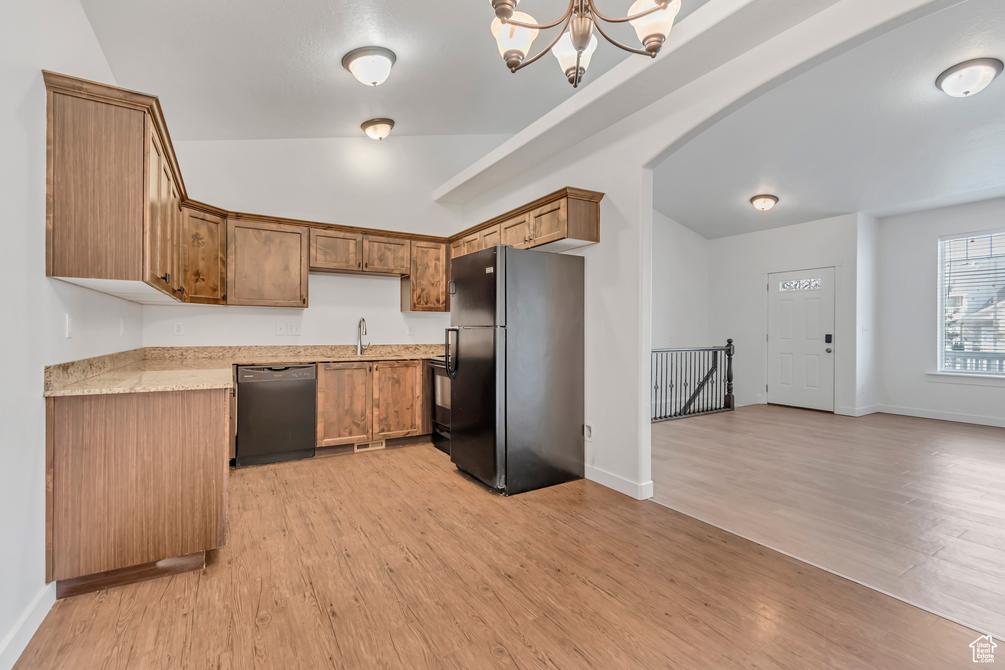 EAGLE POINT TOWNHOMES - Residential