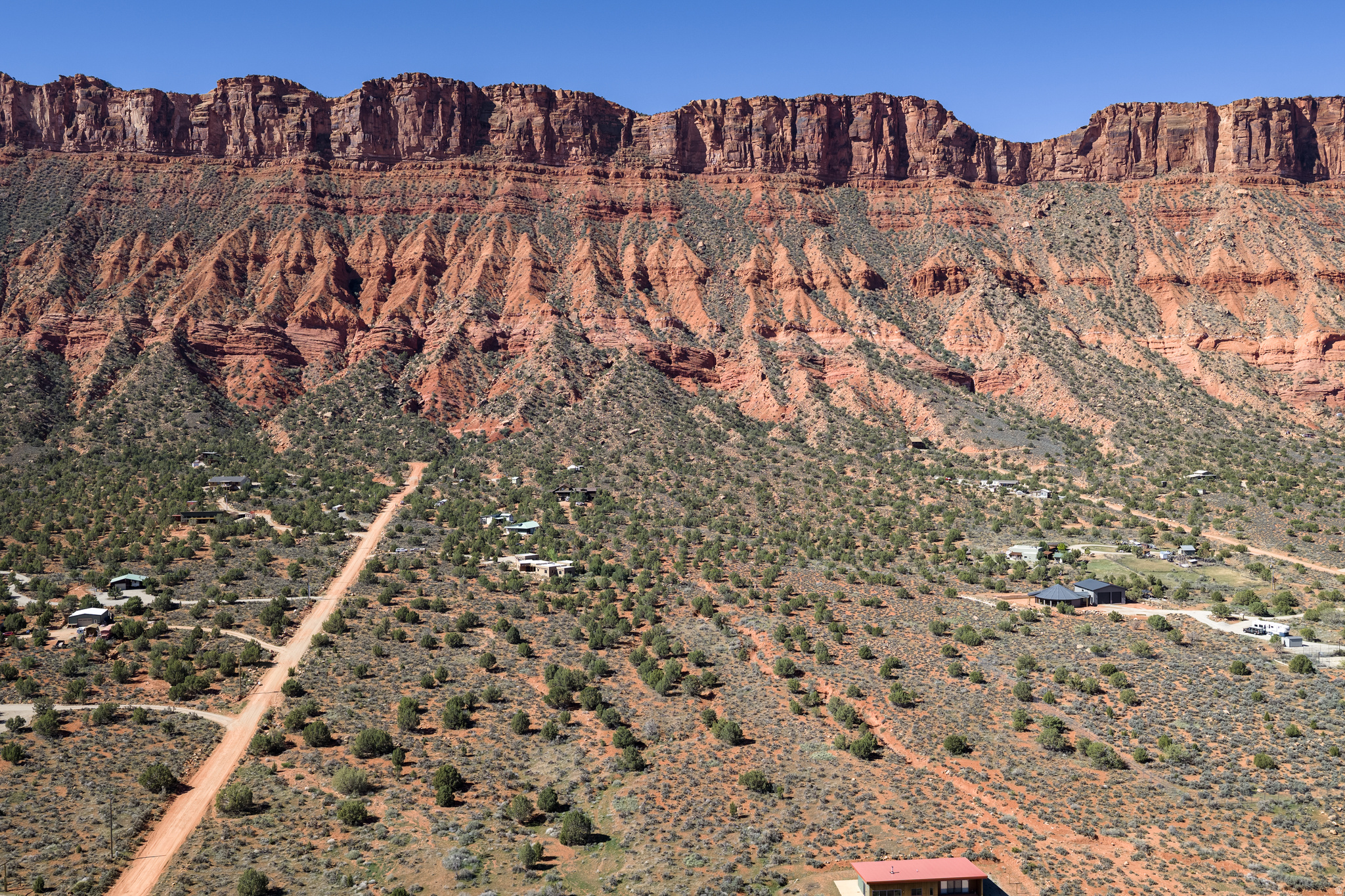 CASTLE VALLEY RIVER RANCHOS - Land