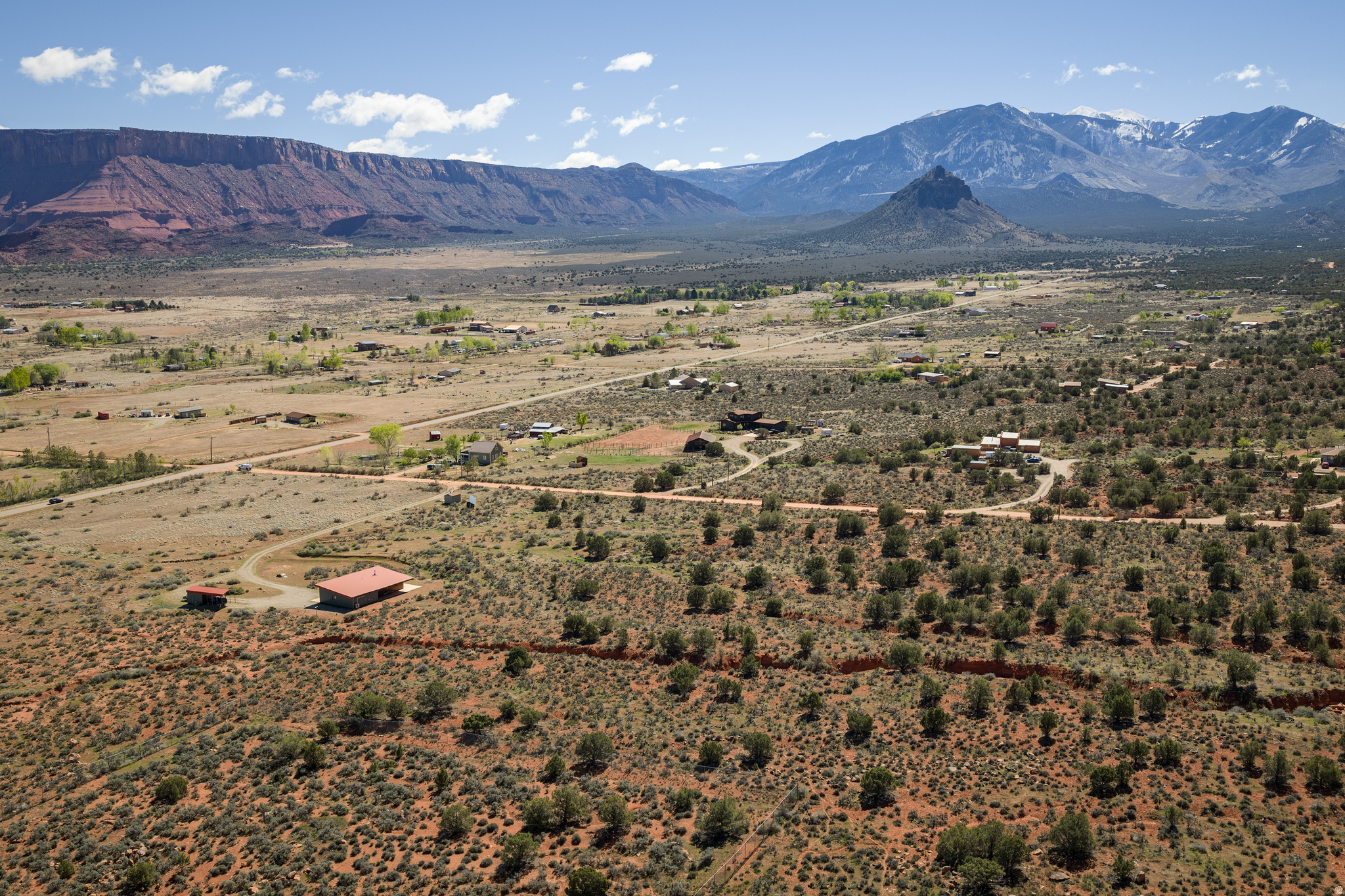 CASTLE VALLEY RIVER RANCHOS - Land
