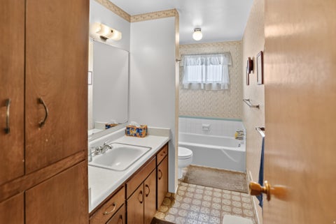 Tiny photo for 333 W MAPLE ST, Mapleton, UT 84664 (MLS # 2181366)