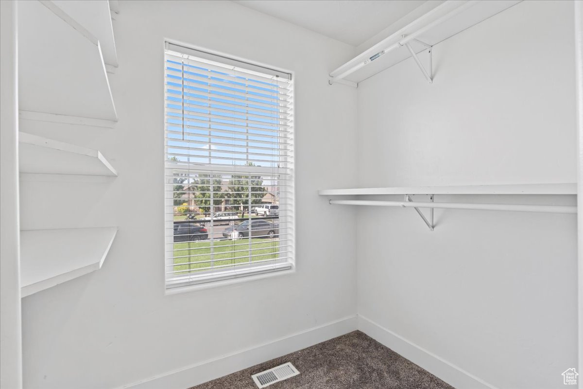 THE BENCHES - Residential