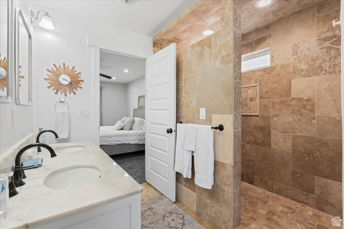 THE BENCHES - Residential